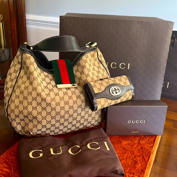 Gucci Handbags - Gucci Ophidia Shoulder Bag and Wallet set
